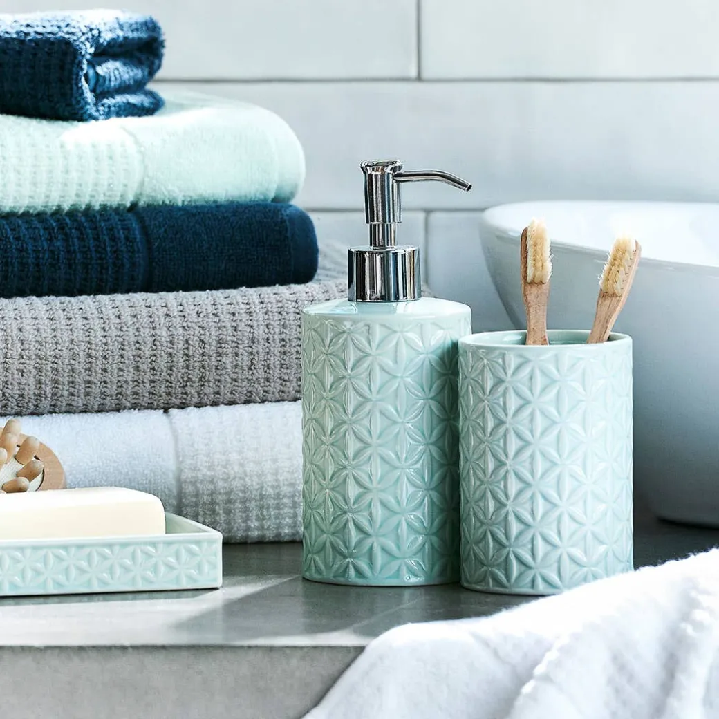 Almada Bathroom Accessories