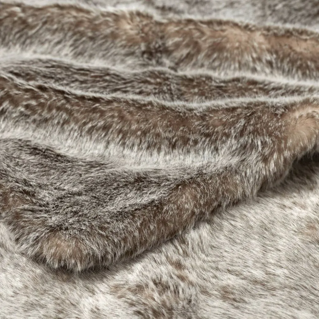 Arctic Faux Fur Throw - Possum