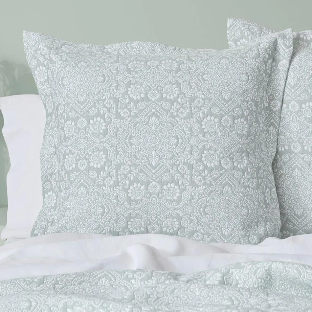 Carina Bedspread - Sage/Ivory