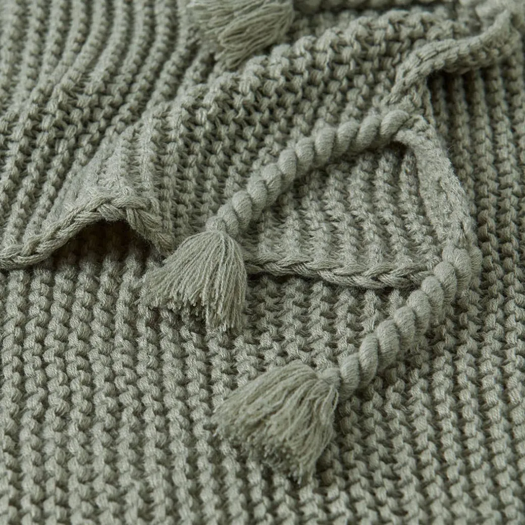 Chunky Tassel Throw - Pine