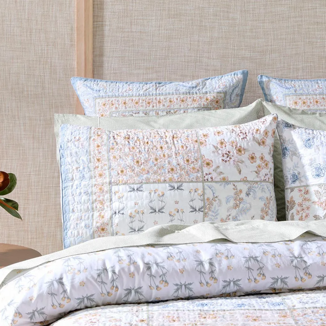 Florin Quilt Cover