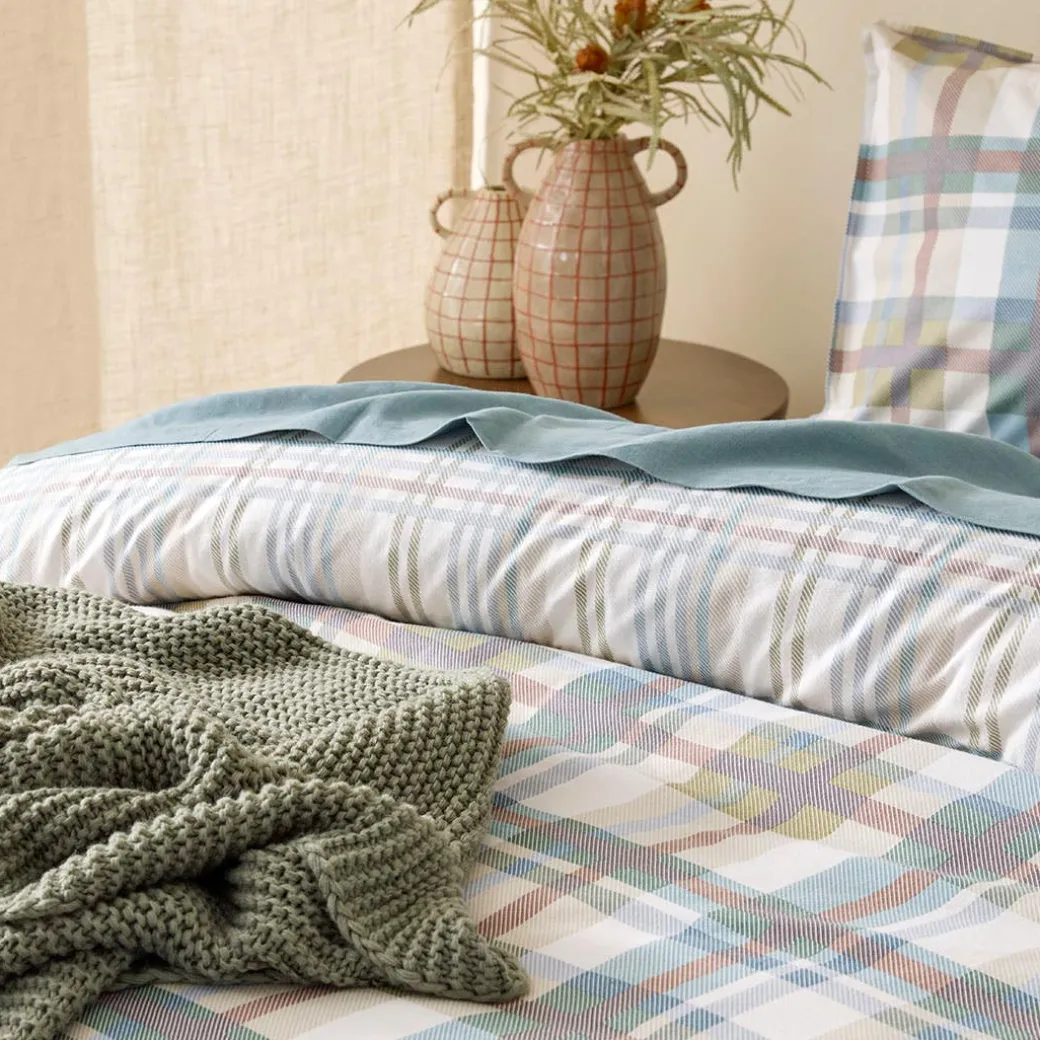 Hebden Reversible Flannelette Quilt Cover Set