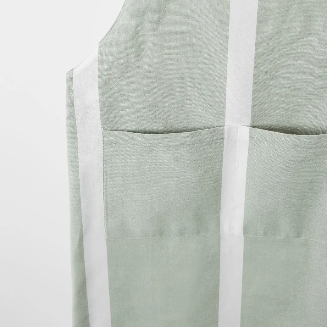 Jade Adjustable Apron and Oven Mits