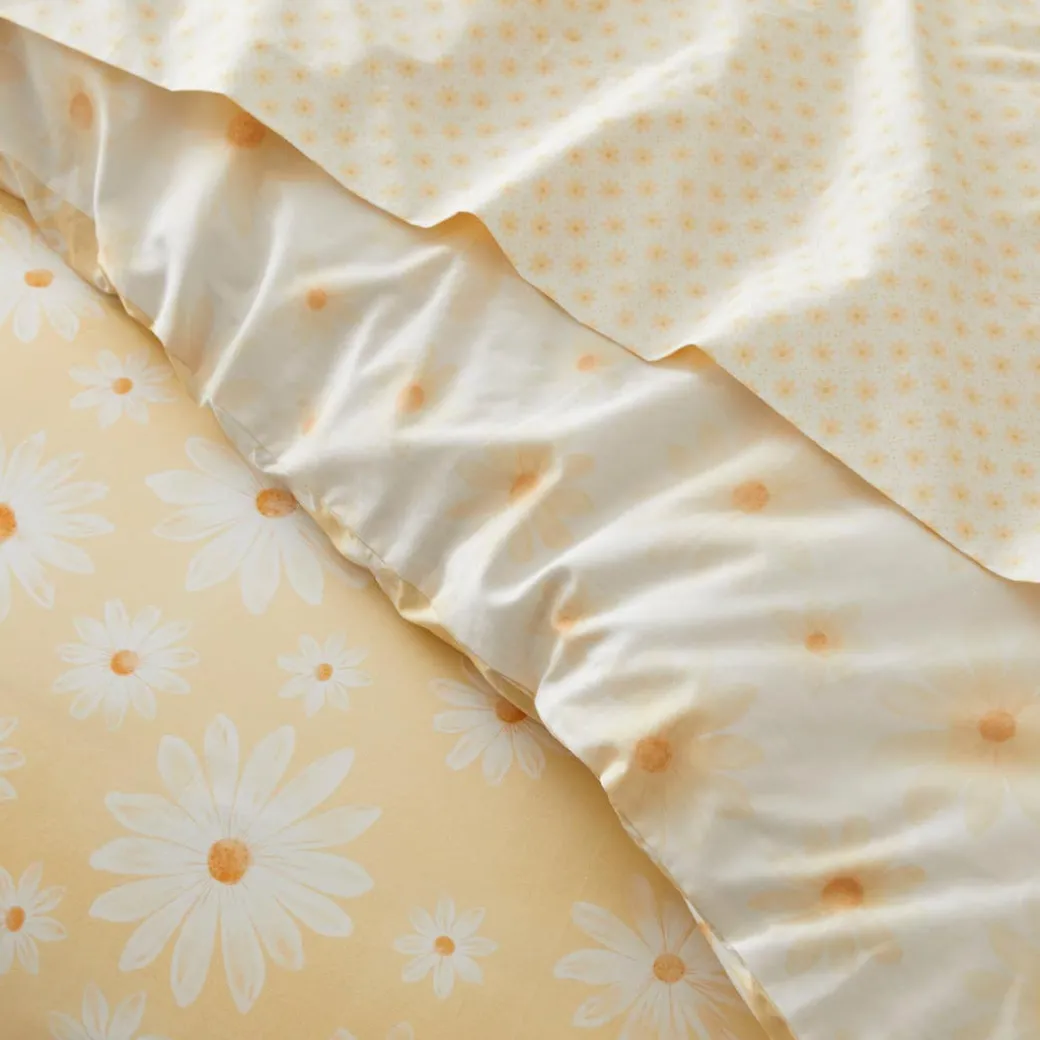 Marguerite Quilt Cover