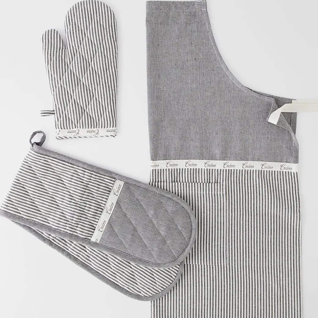 Marlton Apron And Oven Mitts