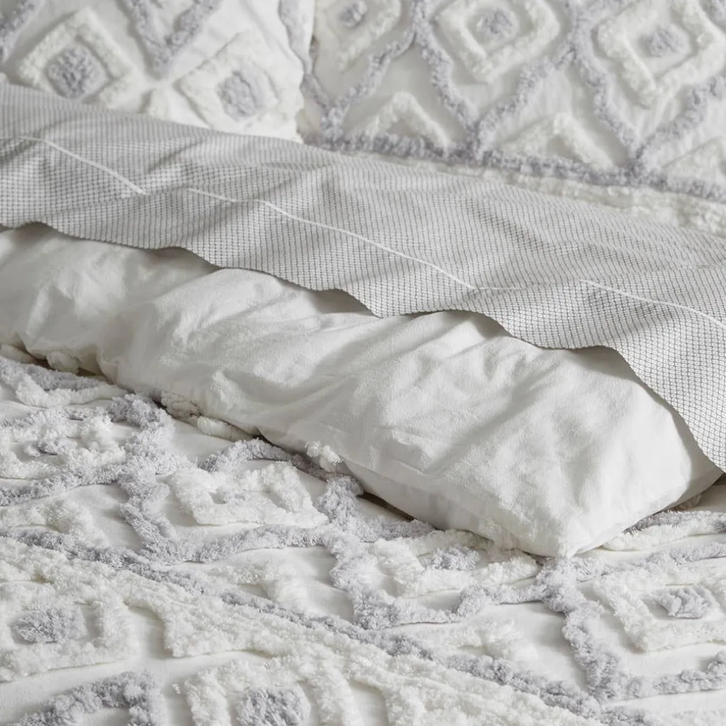 Nevarra Quilt Cover